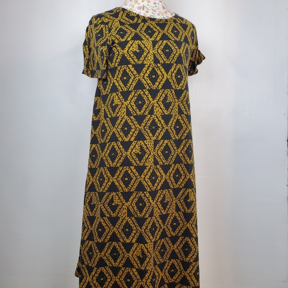 LULAROE women's Carly short sleeves dress.SIZE S